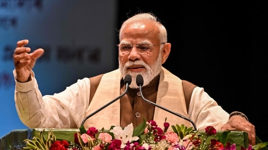 एनईईटी जैसे पेपर लीक पर अदालत द्वारा स्पष्टीकरण मांगे जाने पर सरकार ने सुप्रीम कोर्ट को बताया कि पीएम मोदी व्यक्तिगत रूप से निगरानी कर रहे हैं